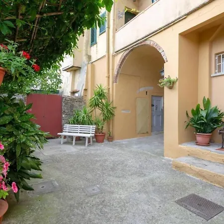 Διαμέρισμα Gemuetliche Le Volte By Interhome